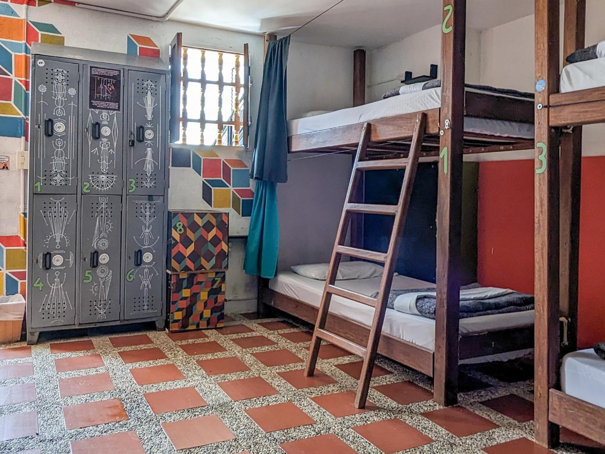 Casa Kayam Art Hostel Coliving Coworking Гуатапе Номер фото