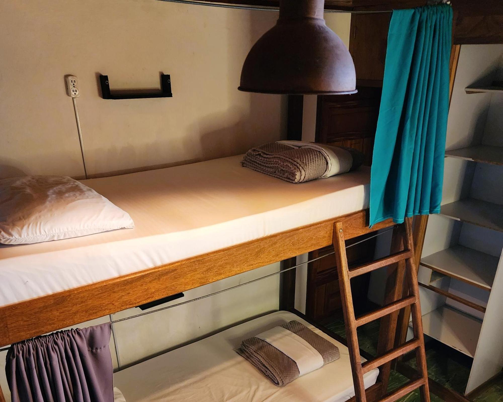 Casa Kayam Art Hostel Coliving Coworking Гуатапе Номер фото