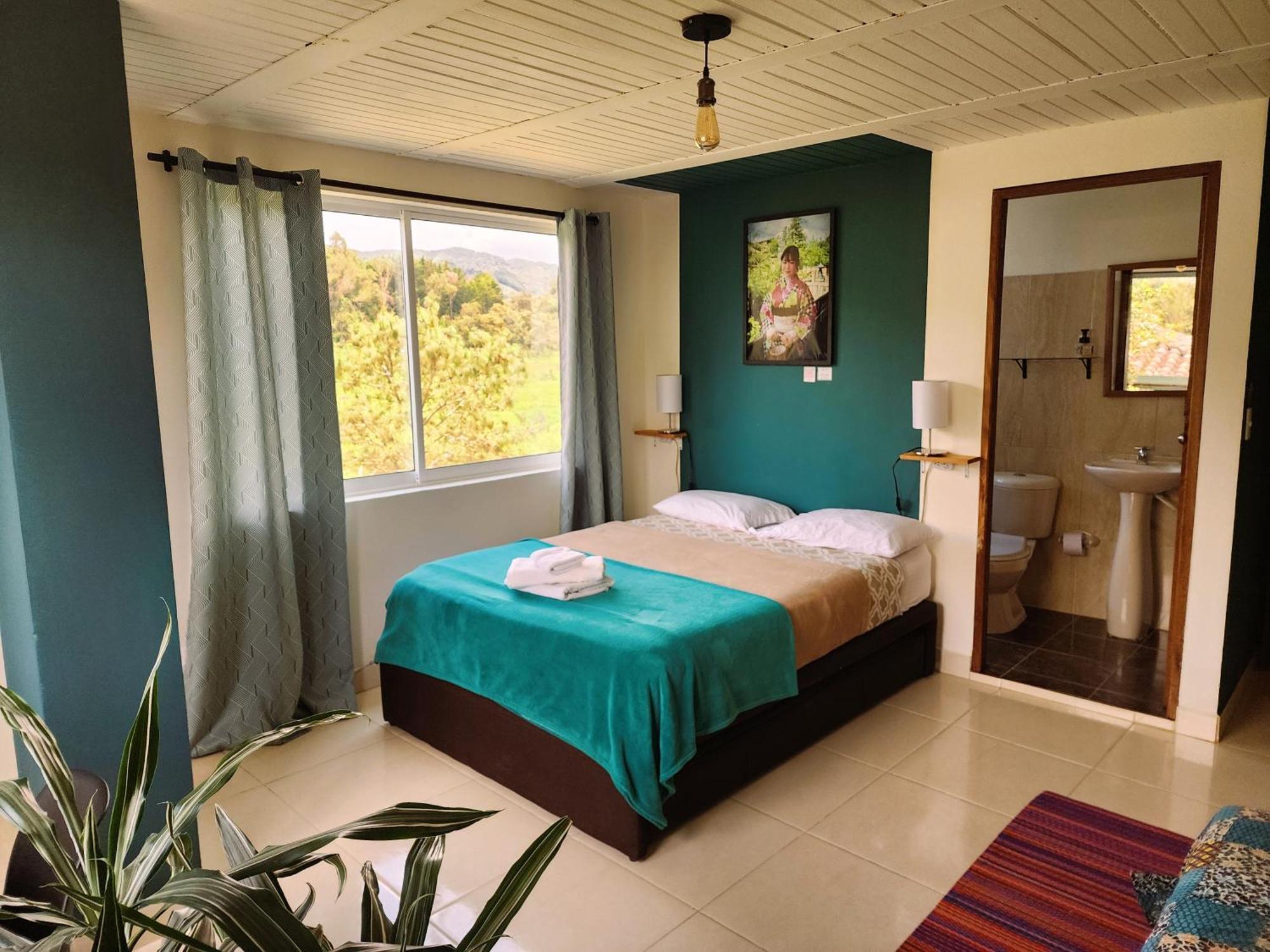Casa Kayam Art Hostel Coliving Coworking Гуатапе Номер фото